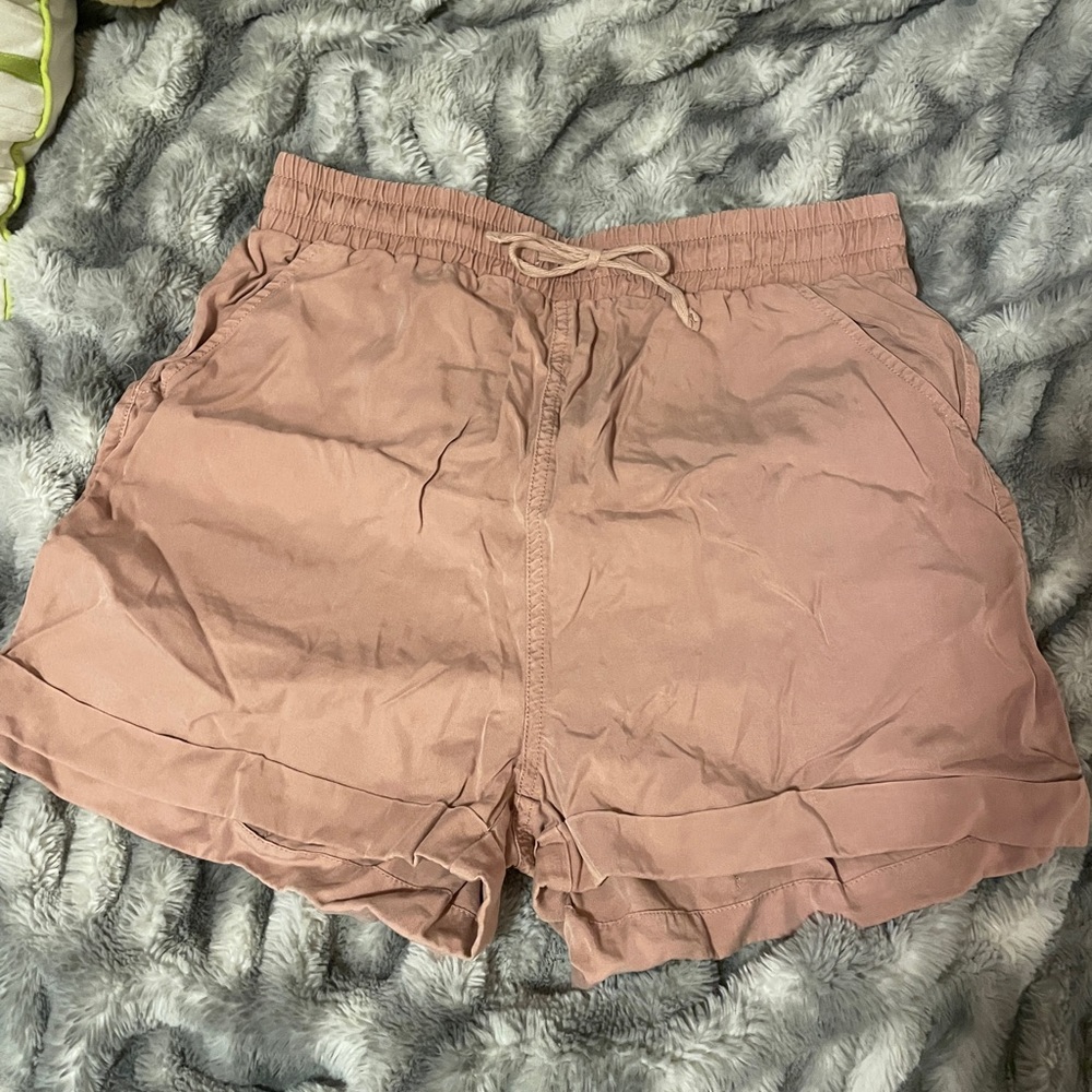 Universal Thread High-Rise shorts